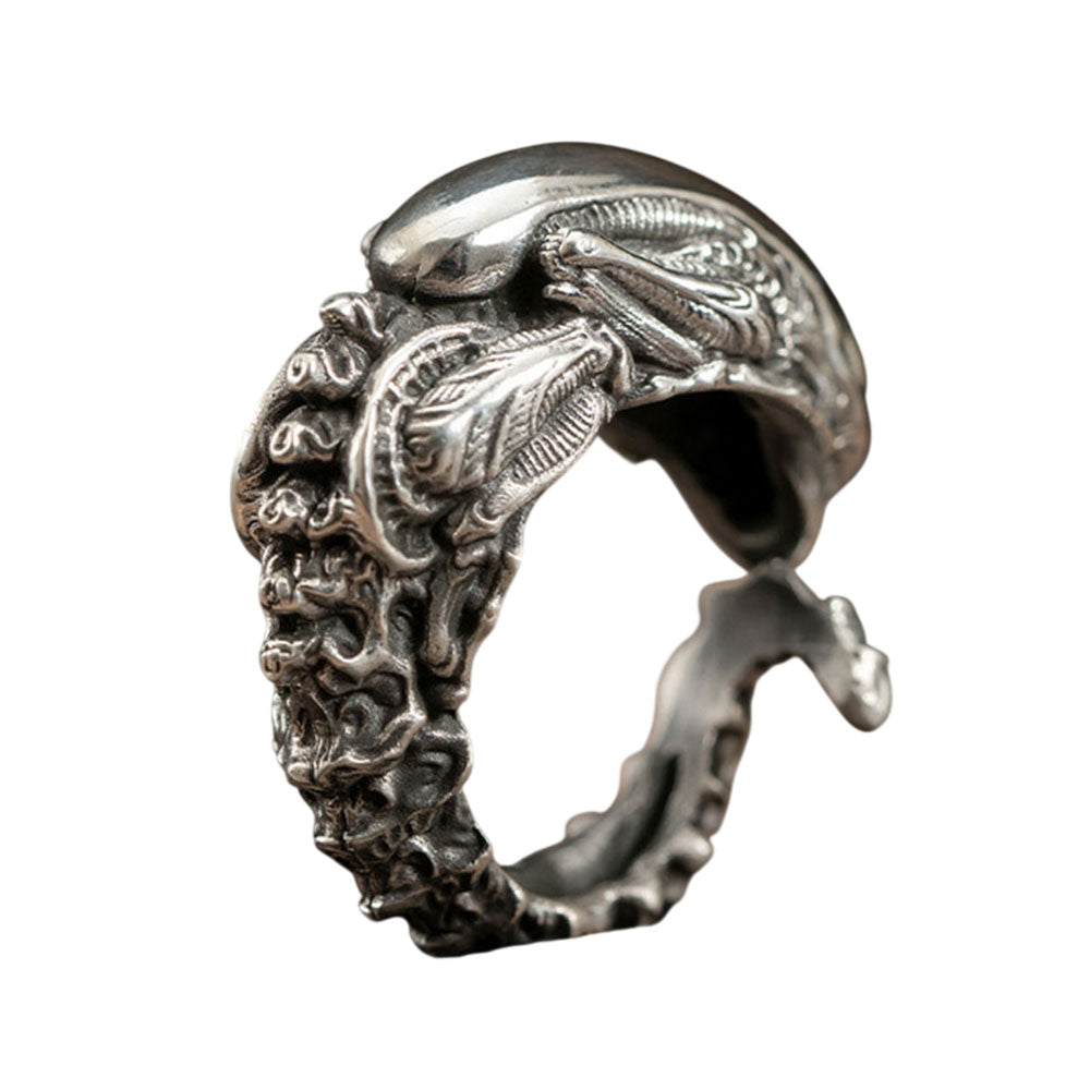 Xenomorph Claw Ring