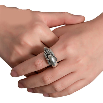 Xenomorph Claw Ring