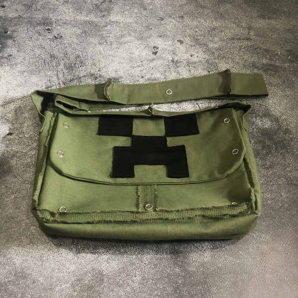 Cr*eper Bag