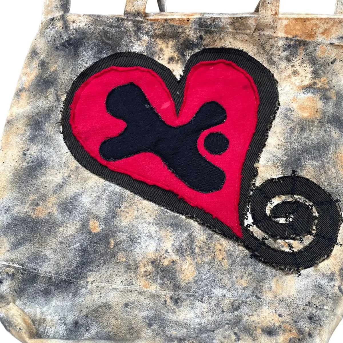 Corazón Ghost Tote / 1 of 1
